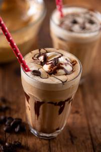 Cafe-style-cold-coffee-with-icecream